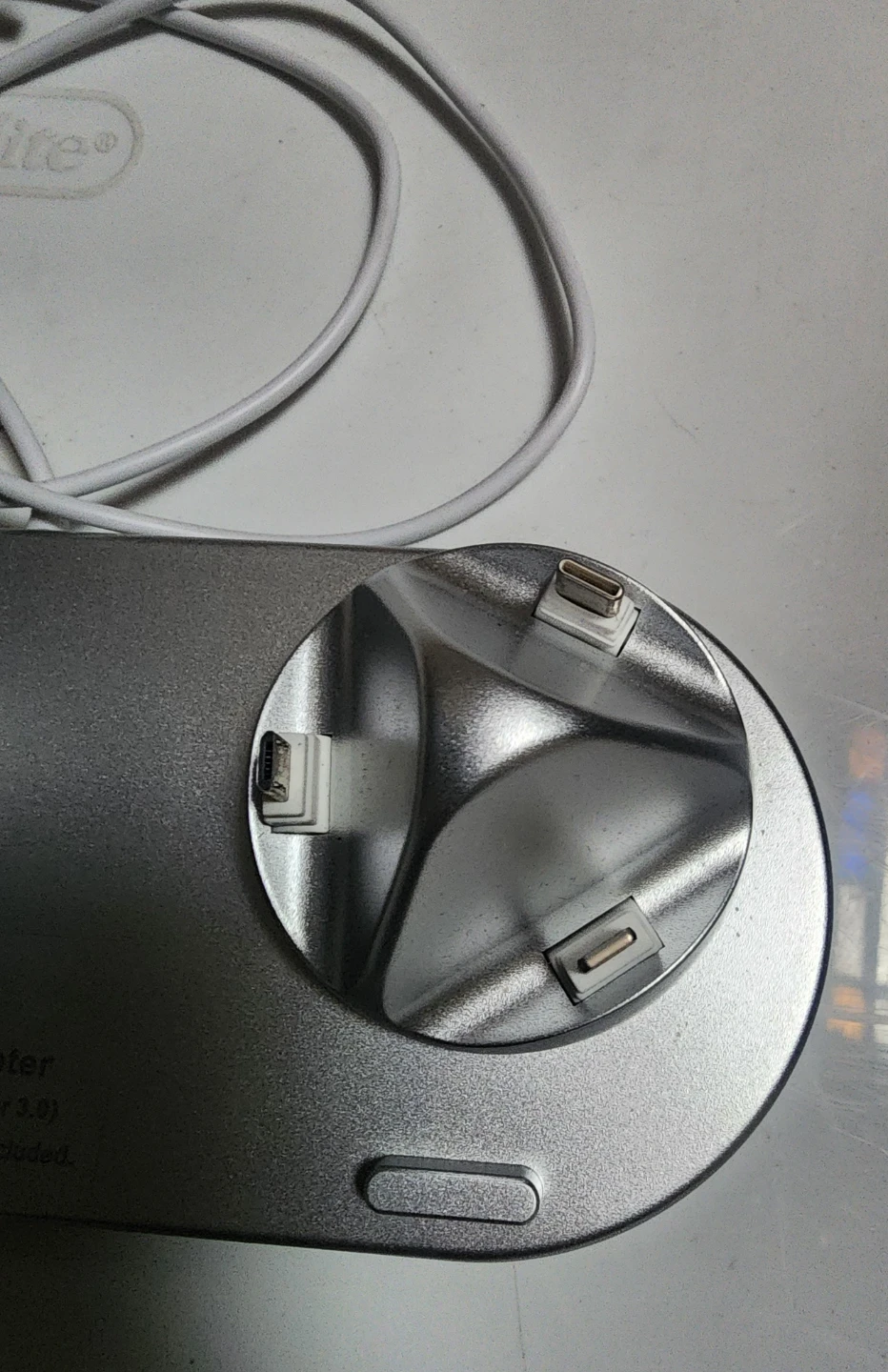 Charging Station Dock, silver, best for Apple products - photo 3