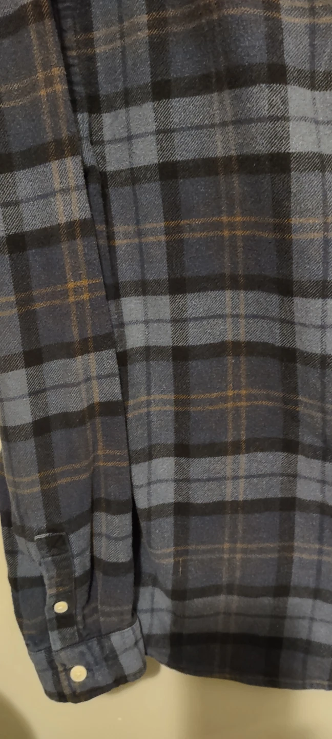 H&M Relaxed Fit Plaid Flannel Shirt - Size M - photo 5
