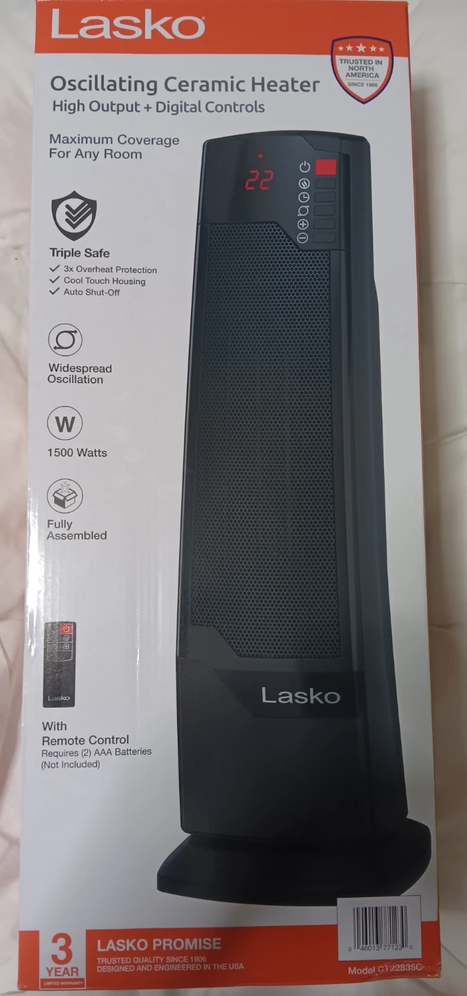 Lasko Oscillating Ceramic Heater - Brand New! In Box