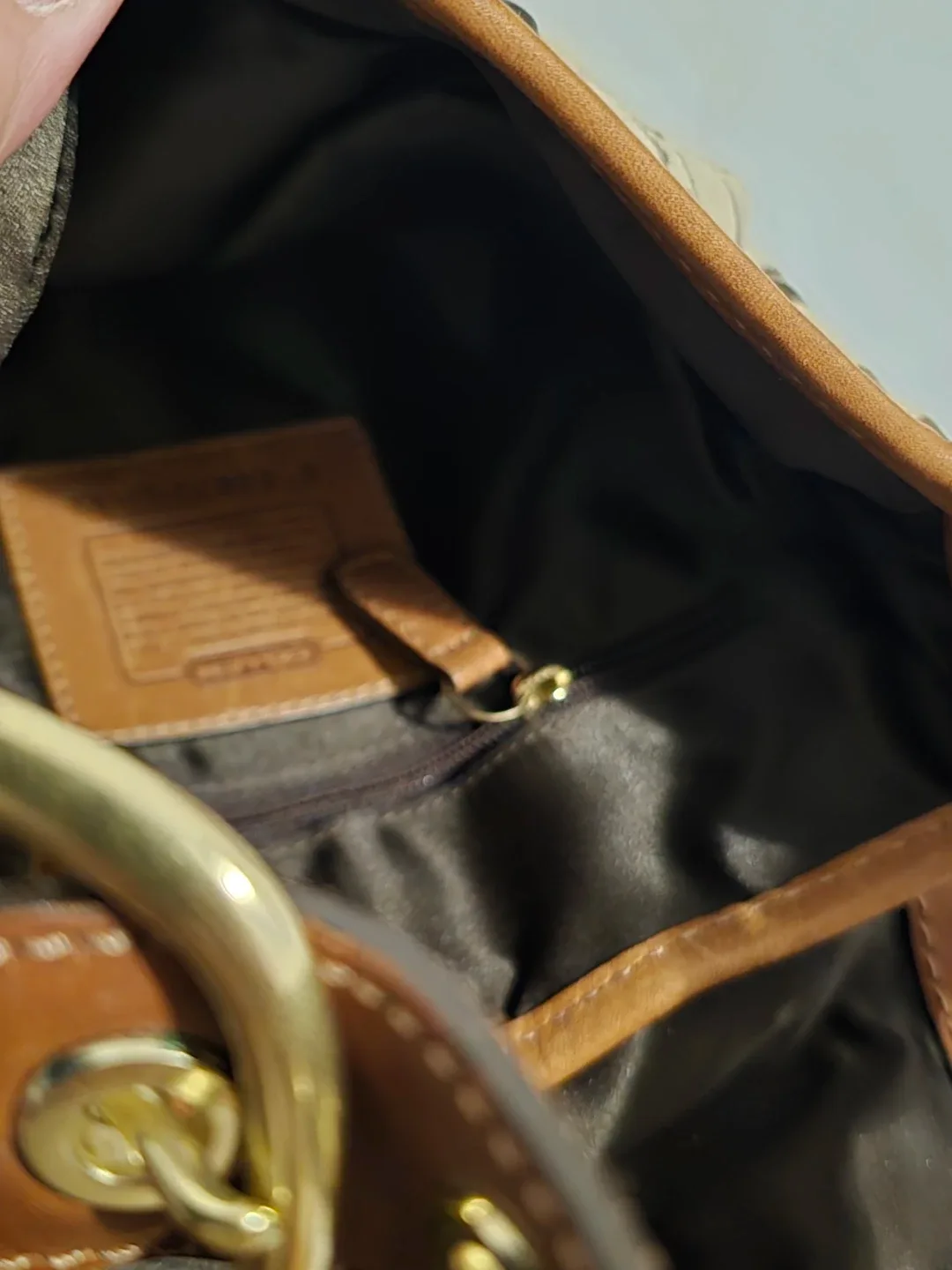 COACH Crossbody Bleecker  Signature Flap Bag image indicator(7)