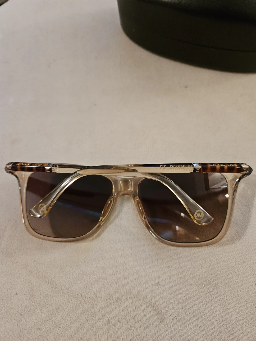 Michael Kors Sunglasses with Case - photo 3