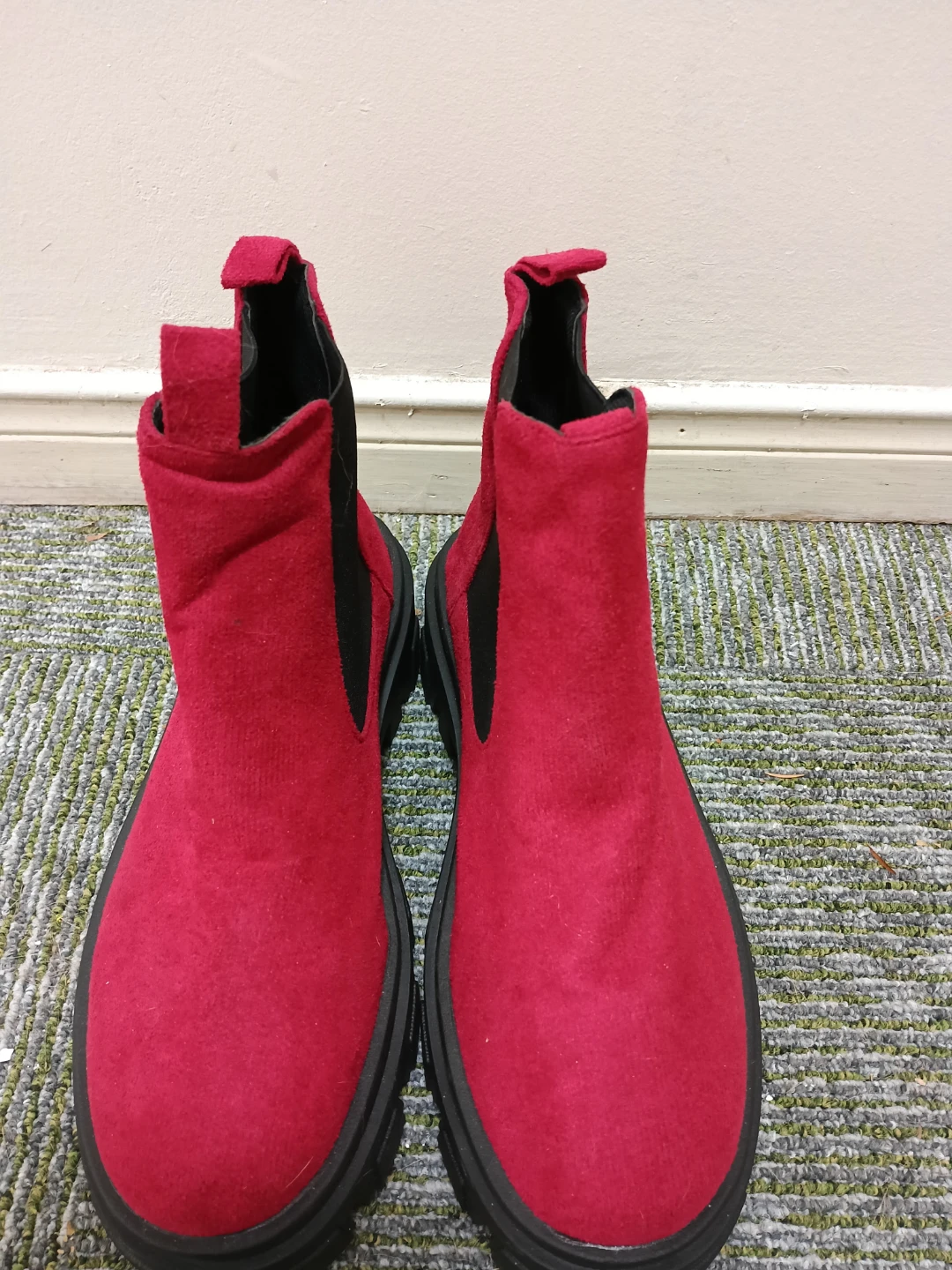 Red Suede Chelsea Boots, Size 41 - photo 2