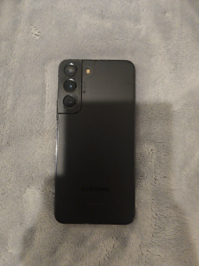Samsung Galaxy S22 - SM-S901W - photo 2