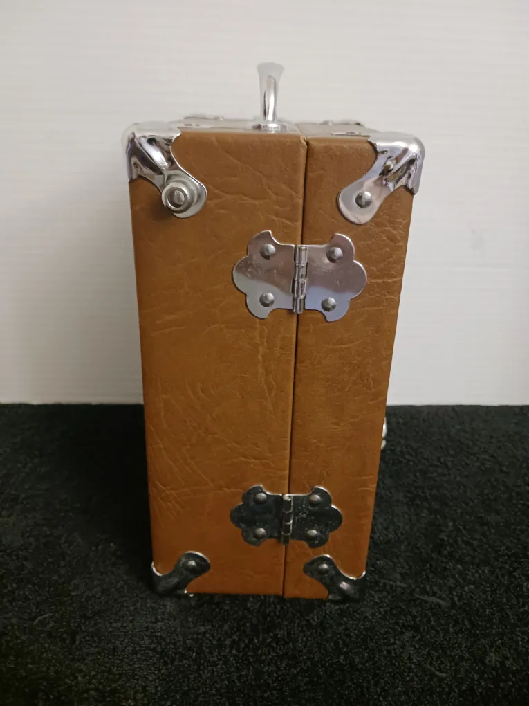 Original Pignose 7-100-R Portable Guitar Amp.Hong Kong 5 watts image indicator(9)