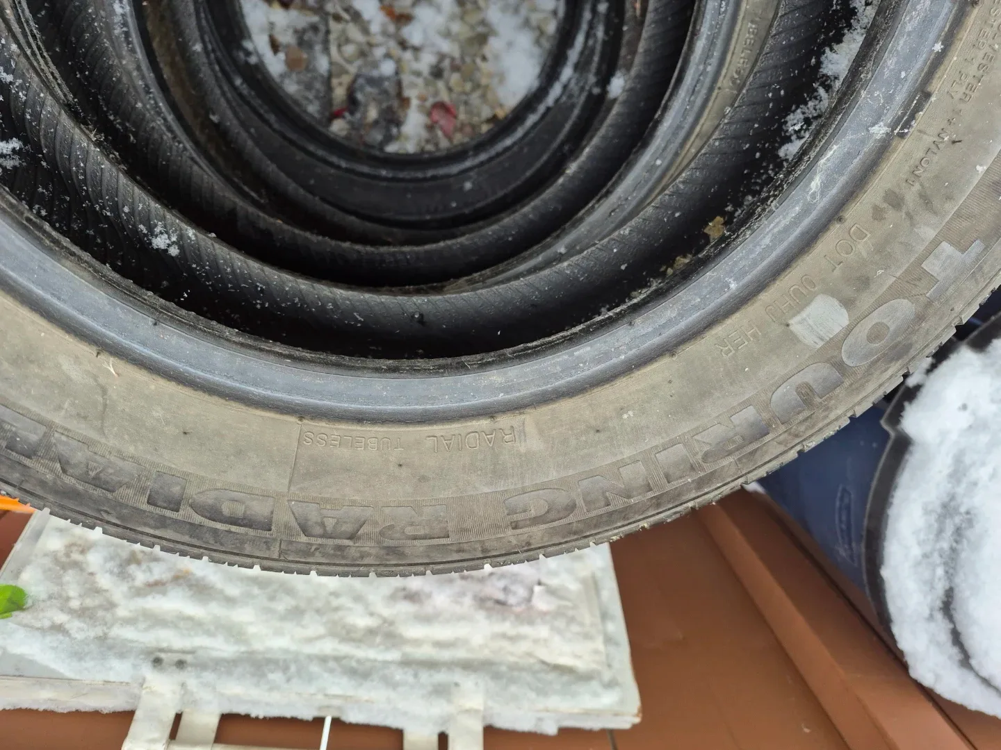 Touring Radial P185/65R15 two Tire image indicator(5)