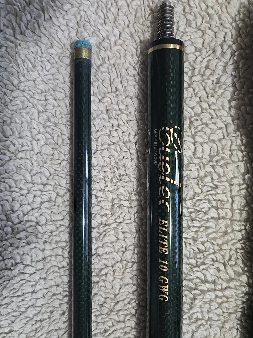 Cuetec Elite 10 GWG Graphite/Wood Cue Stick image indicator(3)