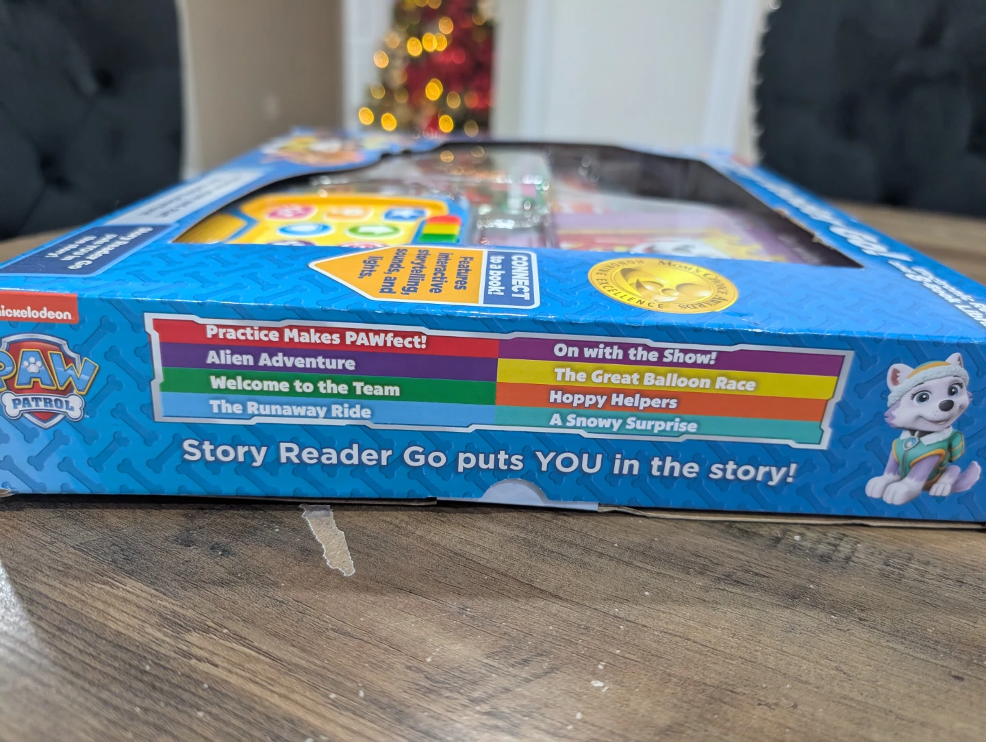 Paw Patrol Story Reader Go! Electronic Reader & 8-Book Library - photo 3