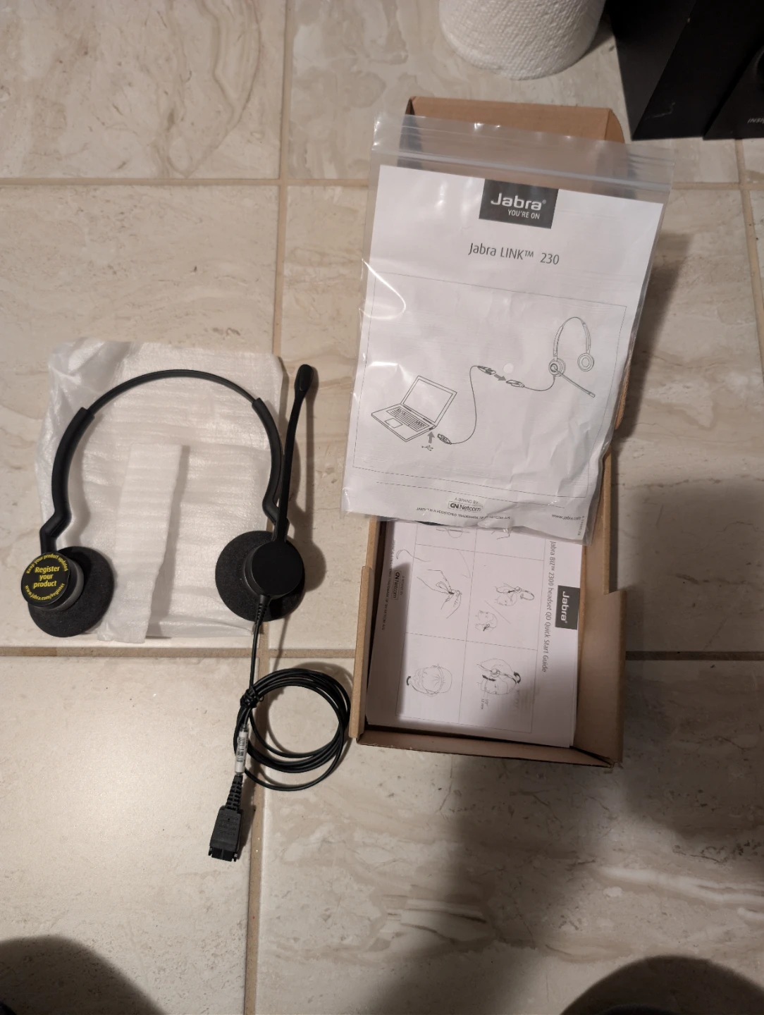 Jabra Biz 2300 Headset - Like New!