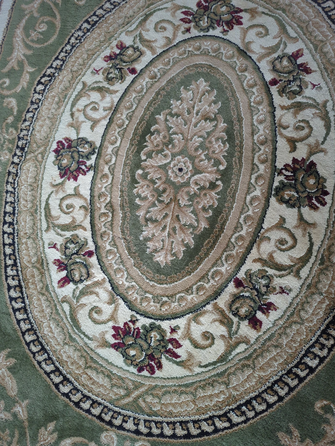 Almost New!! Green Floral Patterned Area Rug size 8/10 ft - photo 2