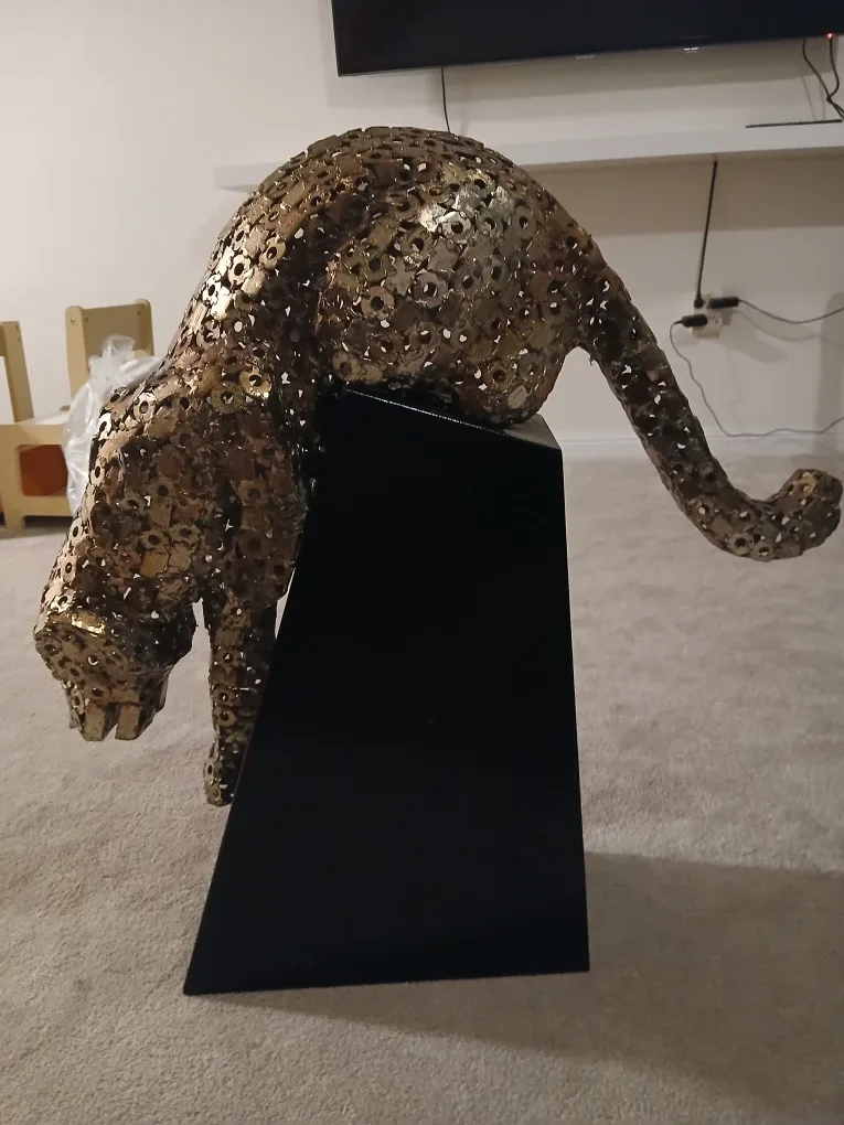 Leopard Sculpture