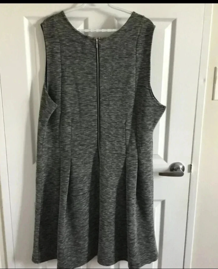 NWT Coquette et Coquine Textured Sleeveless  Dress 2X - photo 2