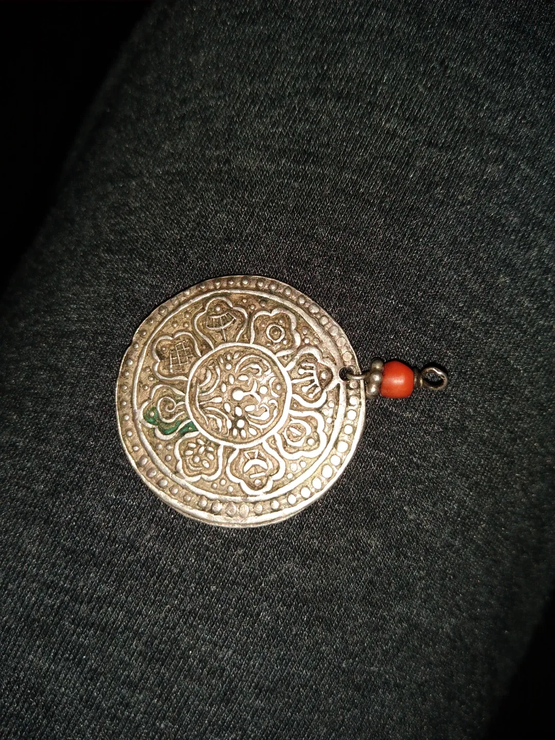 Antique Tibetan sterling silver coin image indicator(2)