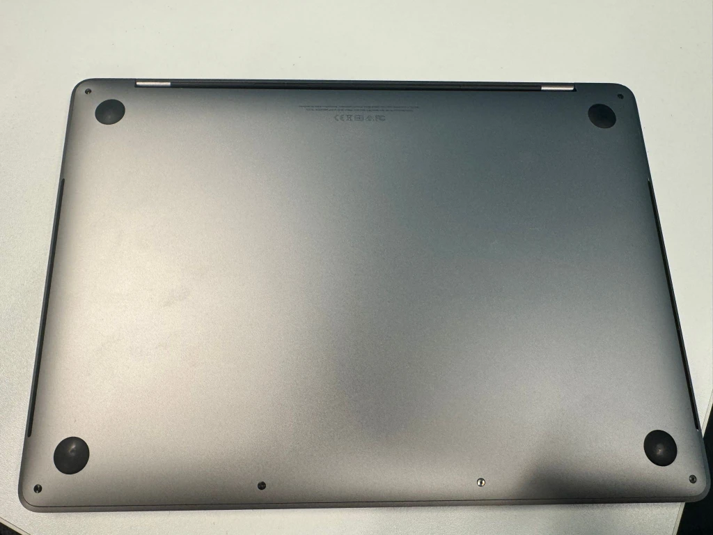 Apple MacBook 2018 - photo 3