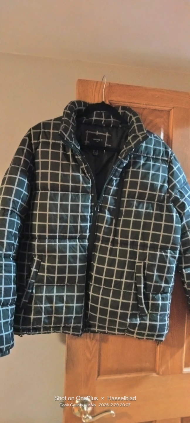 Forever 21 Men's Puffer Jacket - Size M