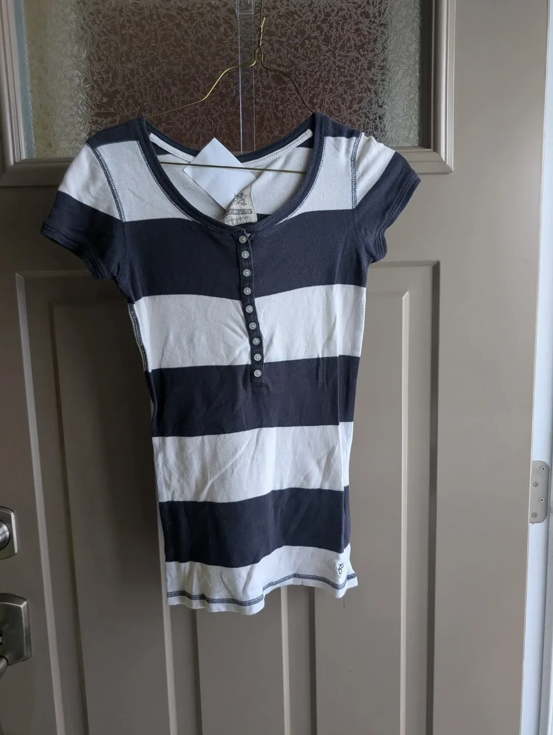 Women's sz sm tshirts