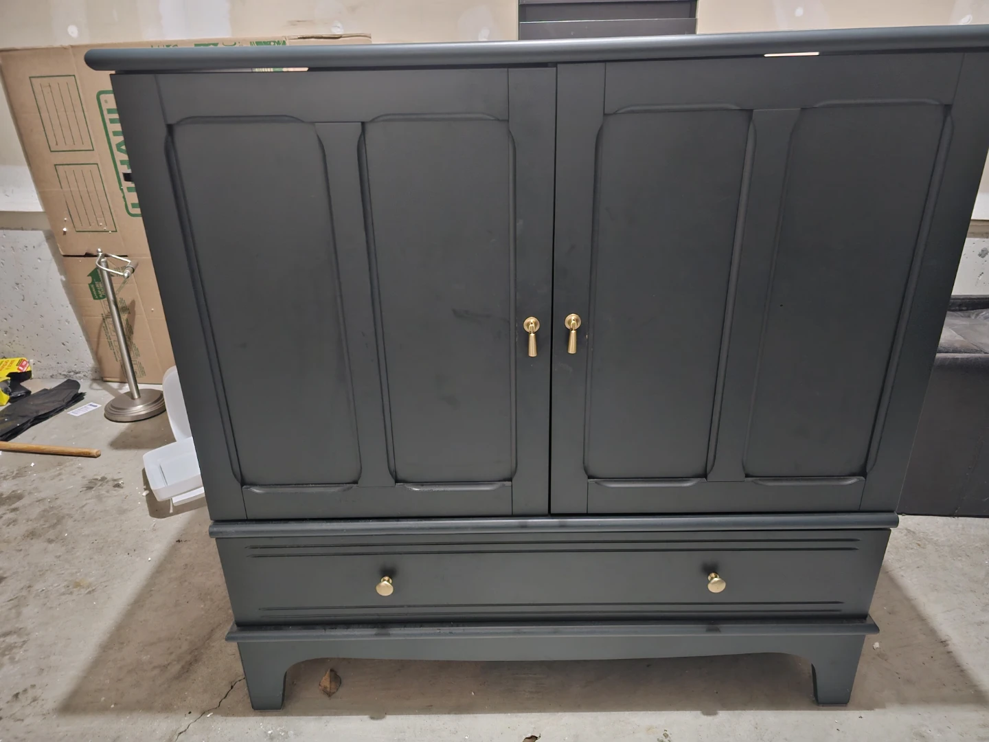 Dark green Cabinet with Doors & Drawer