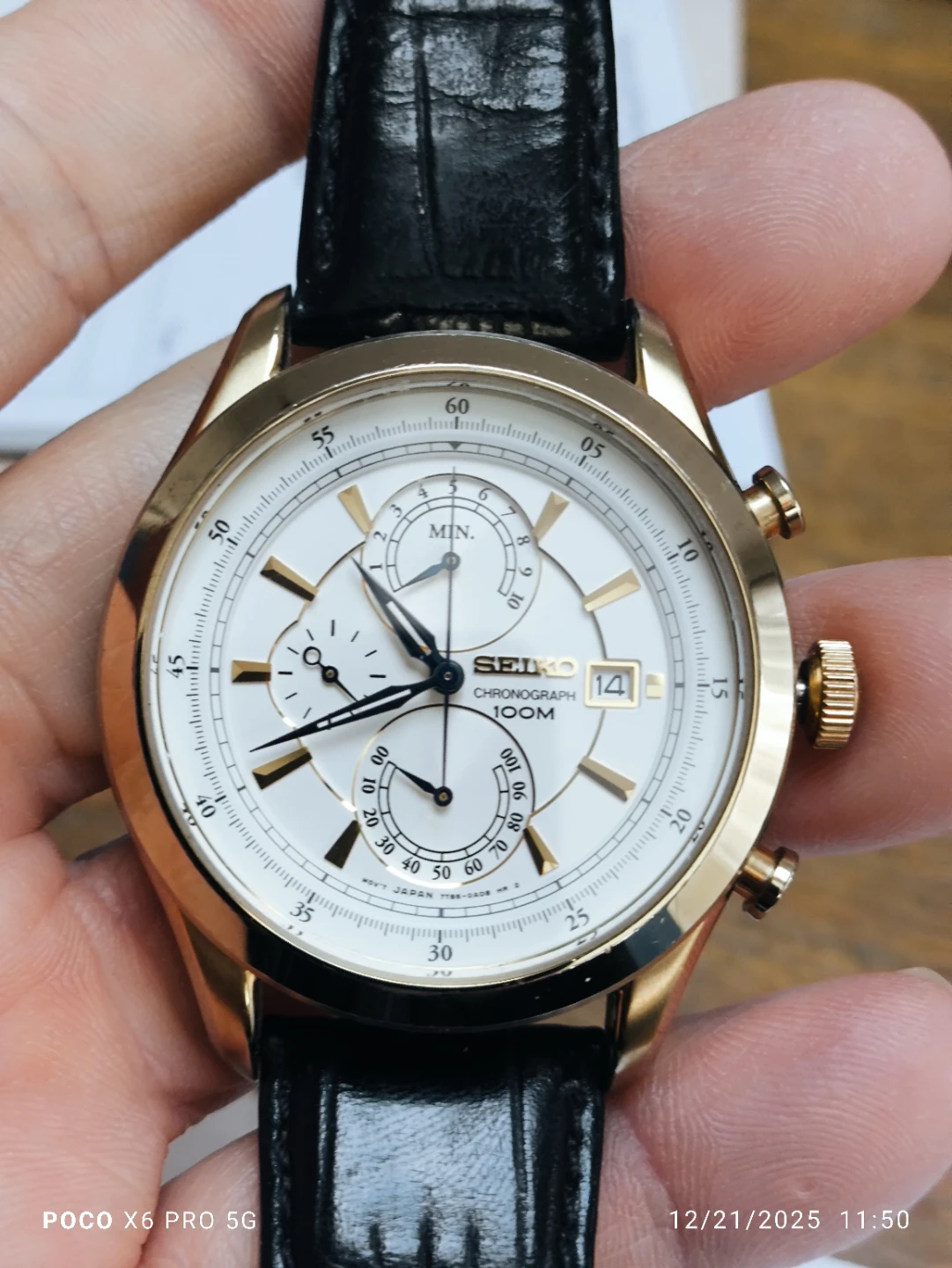 Seiko 7T85-0A70 Chronograph Watch