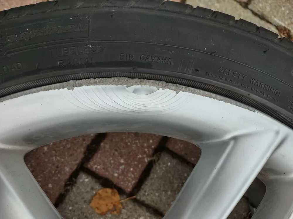 #cleanout Audi Alloy Wheels with Tires - Set of 4 image indicator(3)