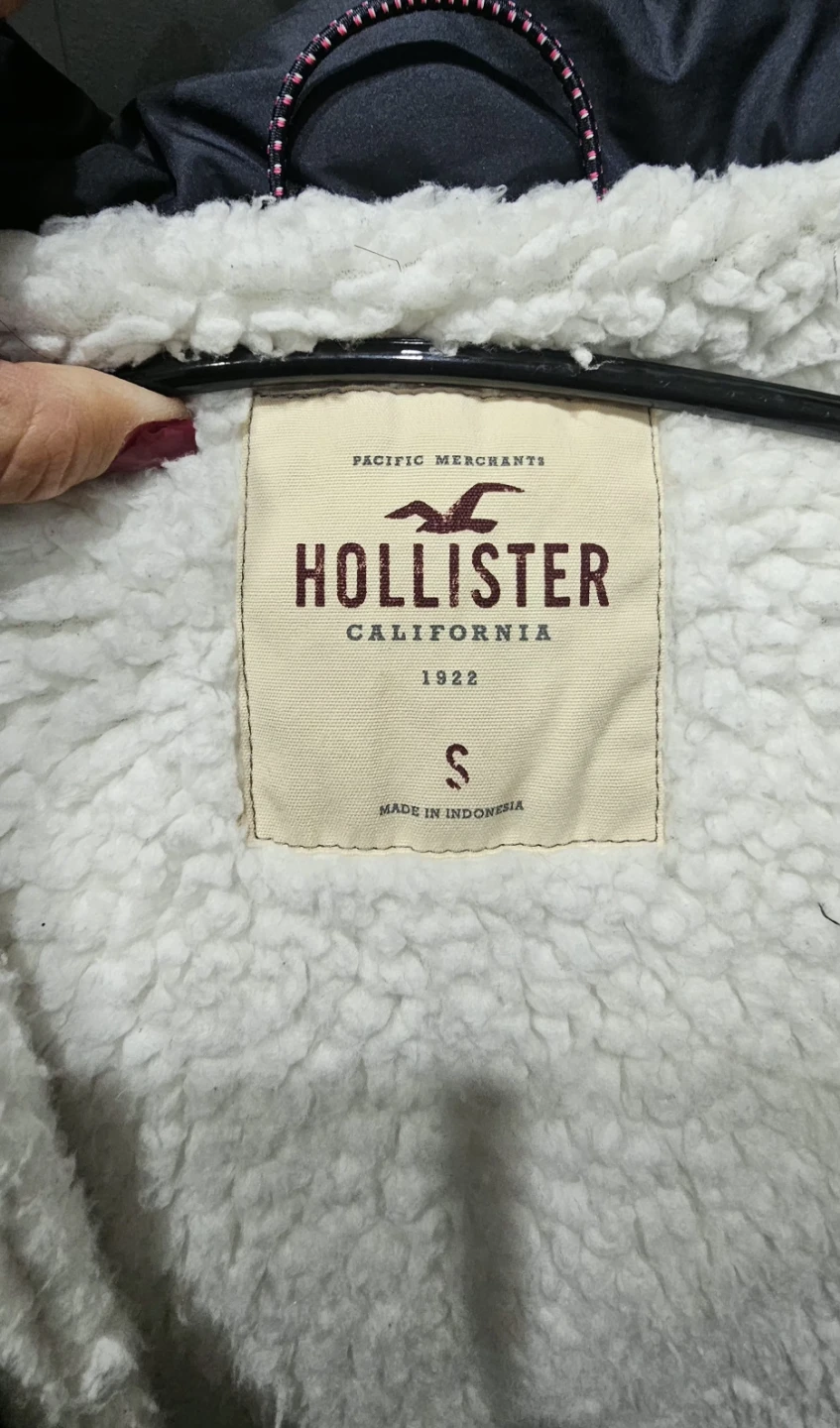 Hollister Puffer Jacket - Size S - photo 3