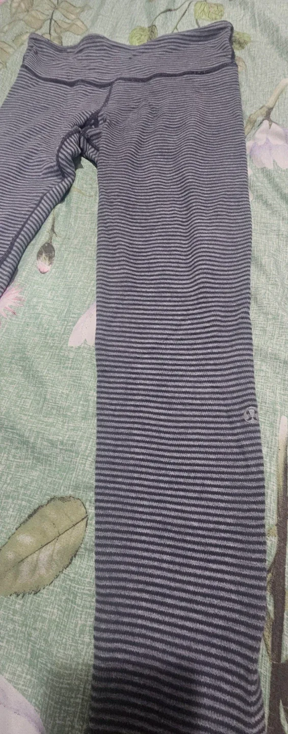 Lululemon Striped Leggings image indicator(3)