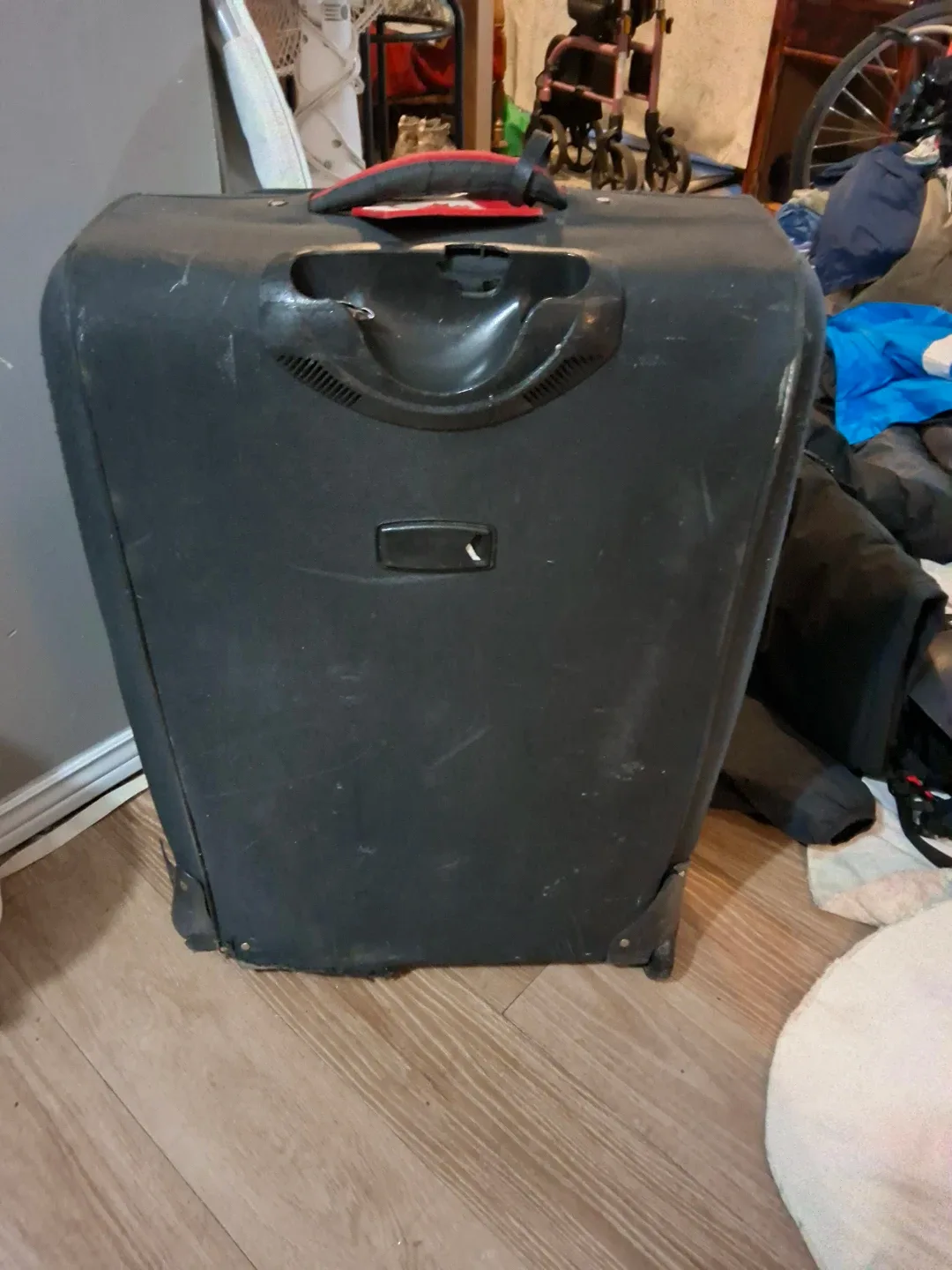 #Cleanout Lynx Carry-On Suitcase image indicator(6)