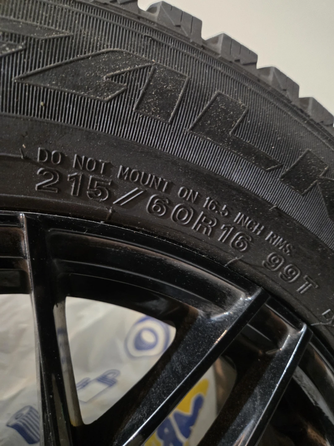 Falken Peak Ice 1 215/60R16 Tire - photo 4