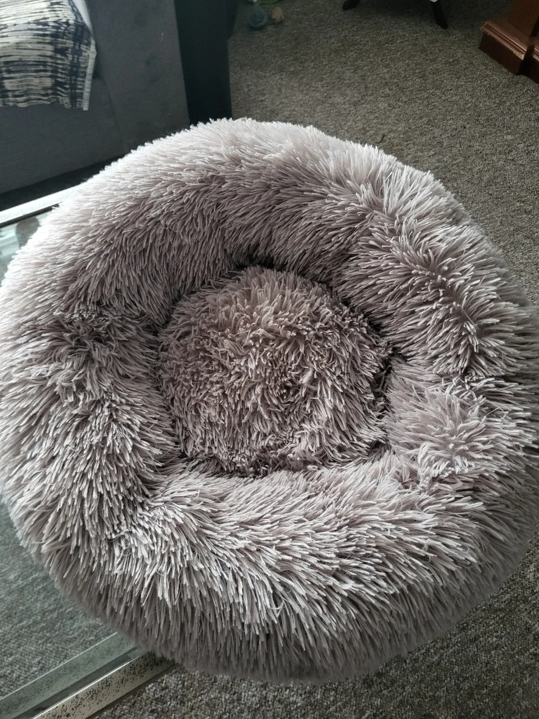Fluffy Grey Donut Pet Bed