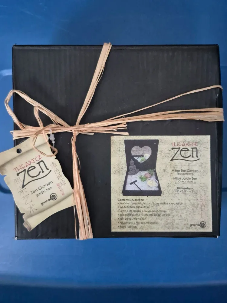 The Art of Zen Mirror Zen Garden (Black Heart)