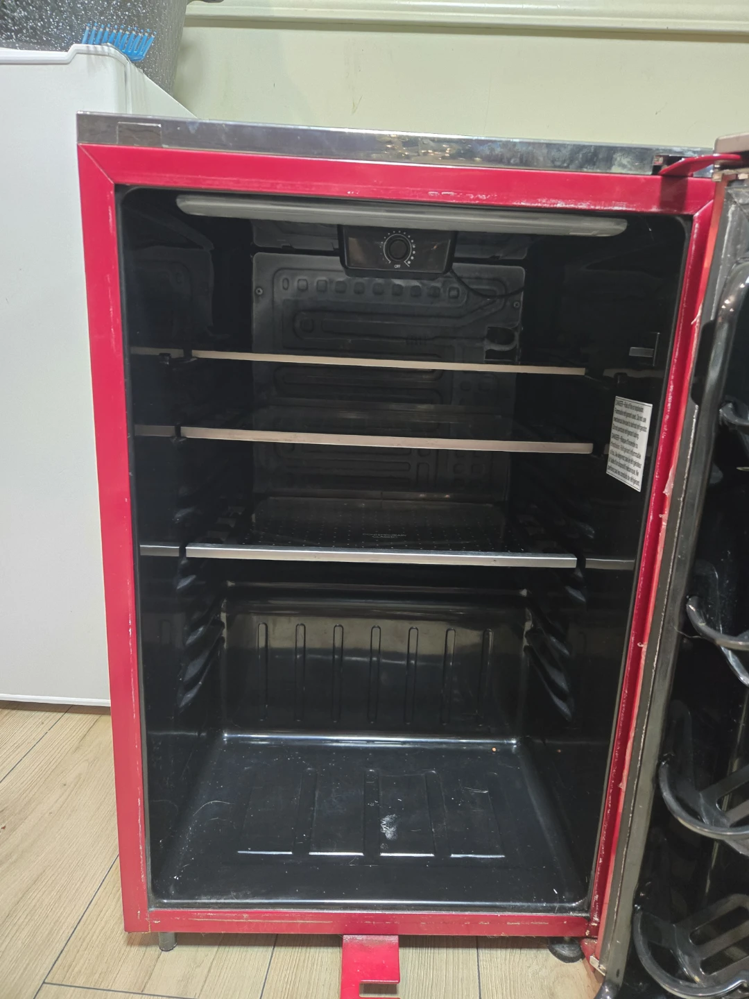 Danby Designer Compact Refrigerator - Red - photo 2