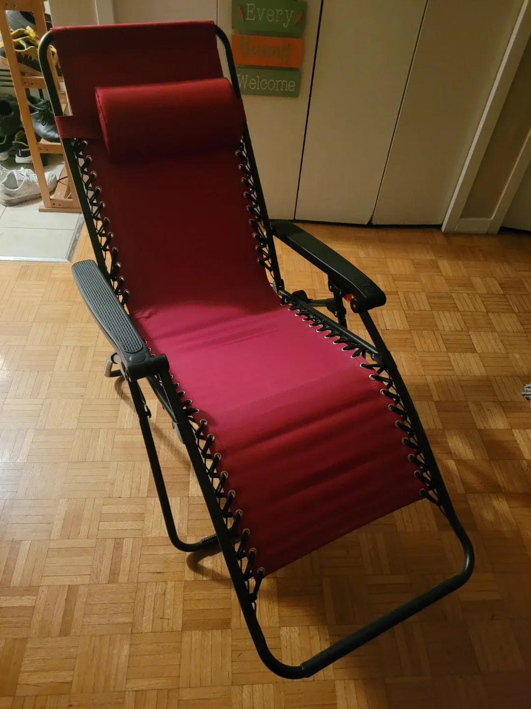 Red Zero Gravity Lounge Chair