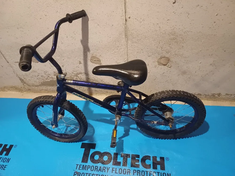 Kent 16-inch BMX Bike - Blue image indicator(2)
