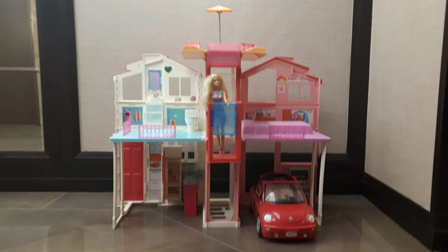 Barbie Dreamhouse & Car - photo 2