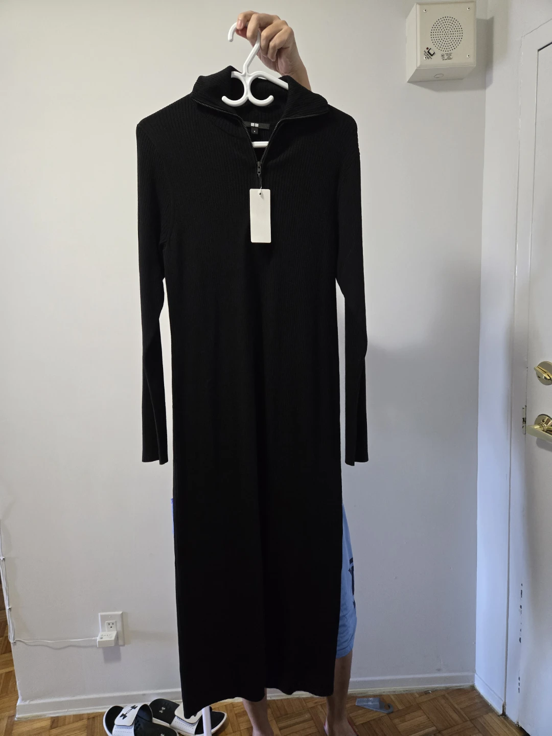 Uniqlo Black Ribbed Zip Dress
