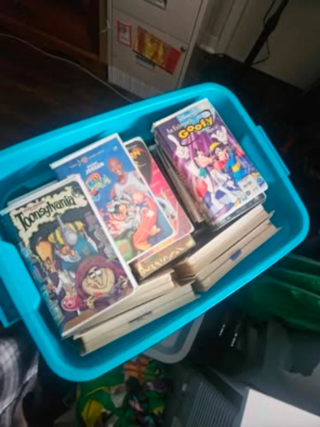 VHS MOVIES BUNDLE and few dvds(Alot of Disney vhs)