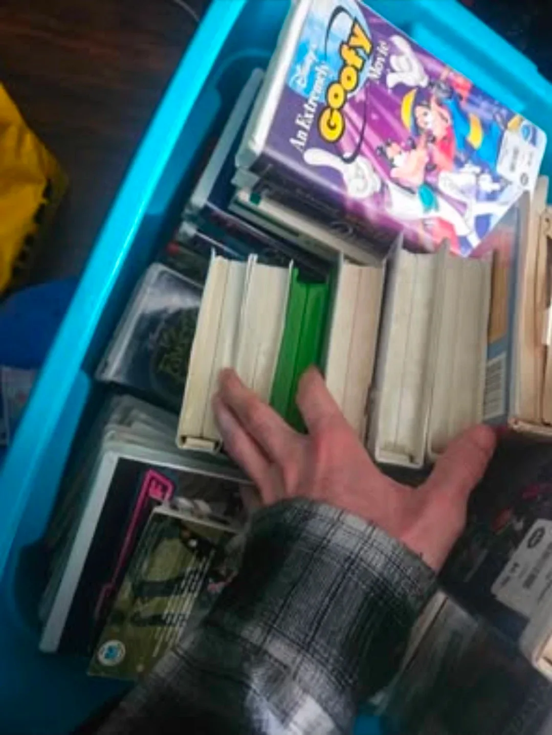 VHS MOVIES BUNDLE and few dvds(Alot of Disney vhs) image indicator(2)