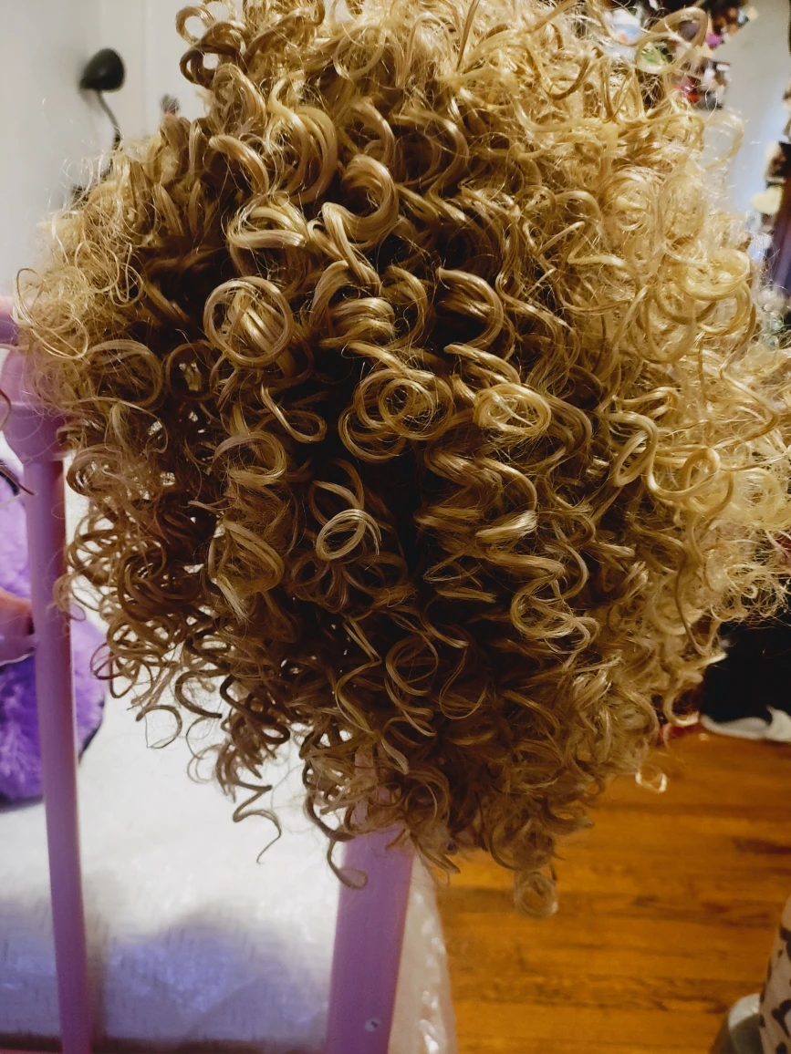 #Cleanout Blonde Curly Wig - Color 27/30/144/613 New - photo 4