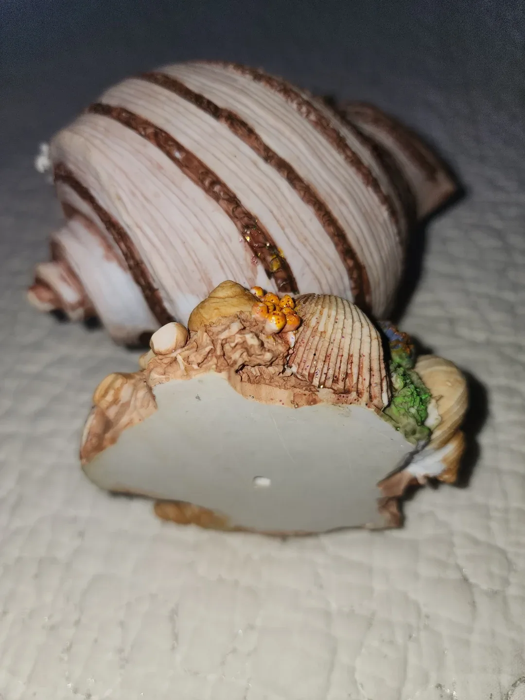 New Shimmering Mermaid Figurine – Sparkly Tail • Seashell image indicator(5)