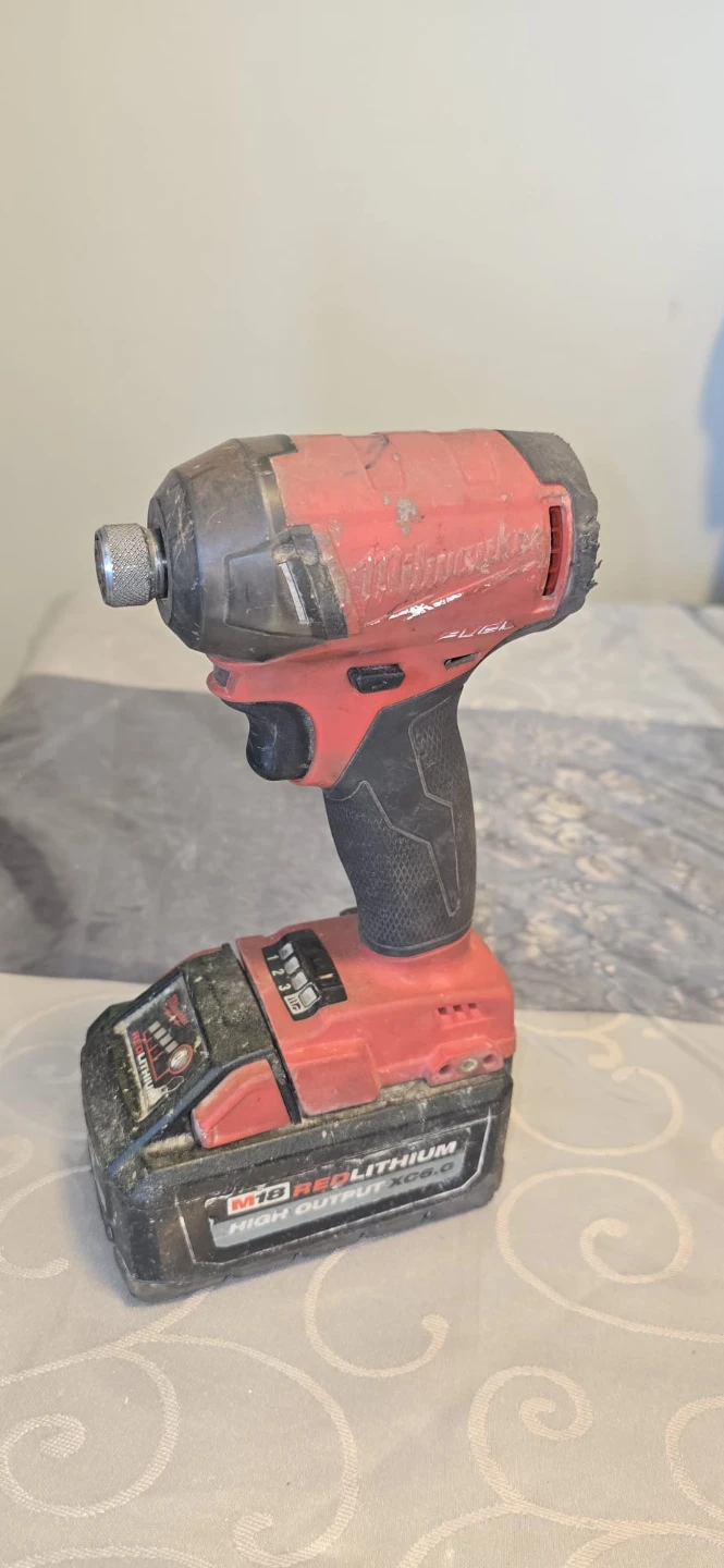 Milwaukee M18 Cordless Impact Driver