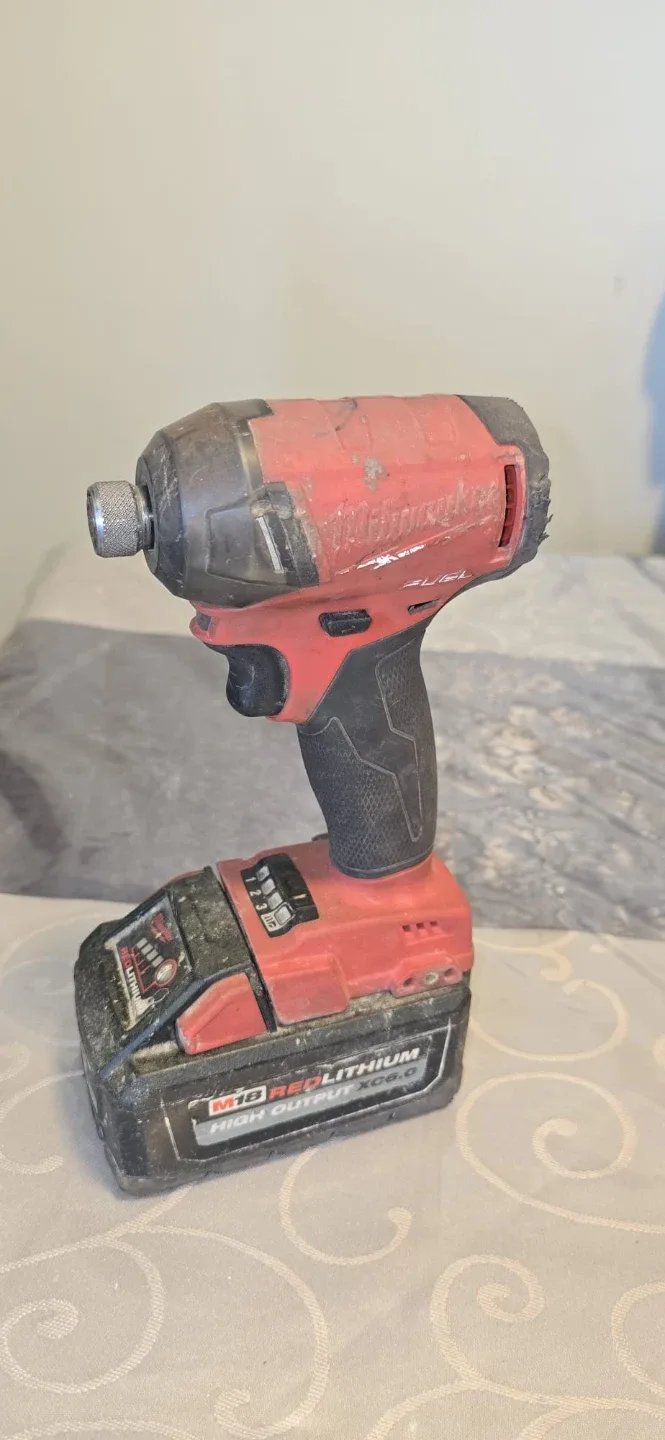Milwaukee M18 Cordless Impact Driver