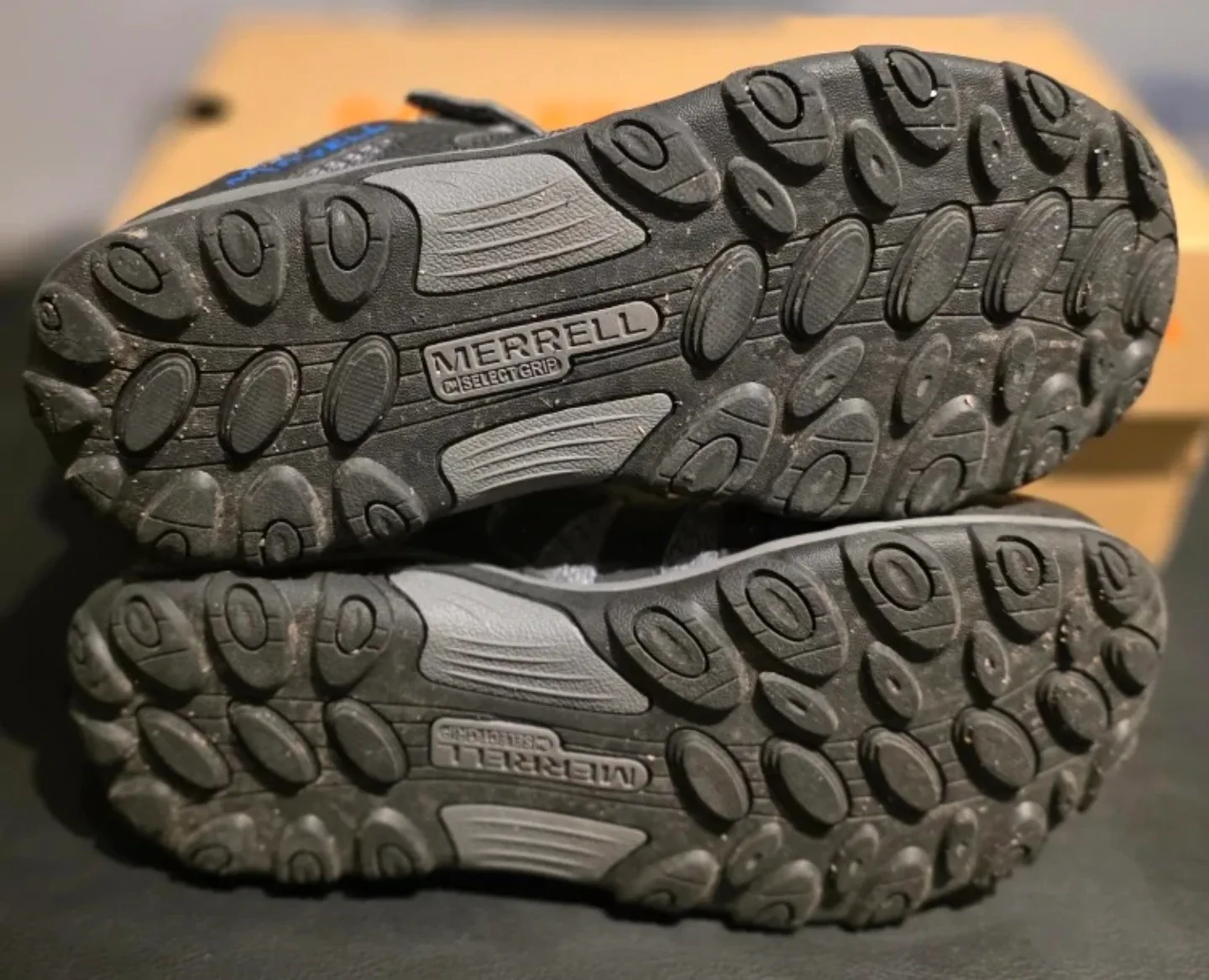 Merrell Outback Low 2 Kids Shoes - Size 4M image indicator(3)