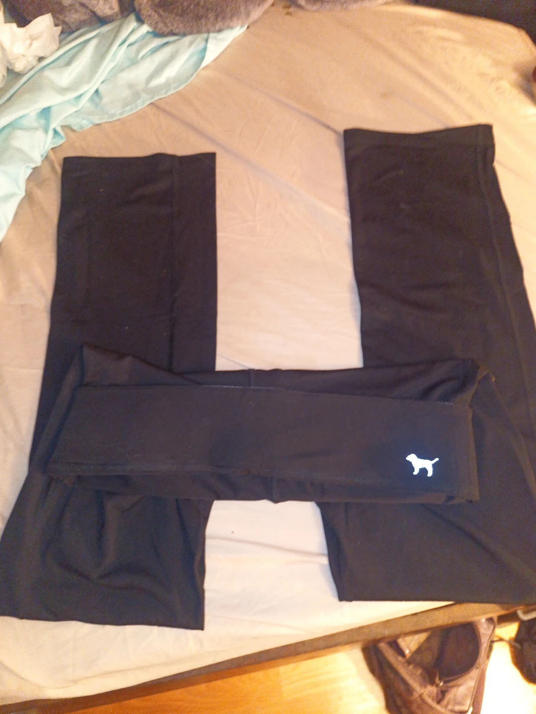 PINK Victoria's Secret Black reversible Yoga Pants - photo 3
