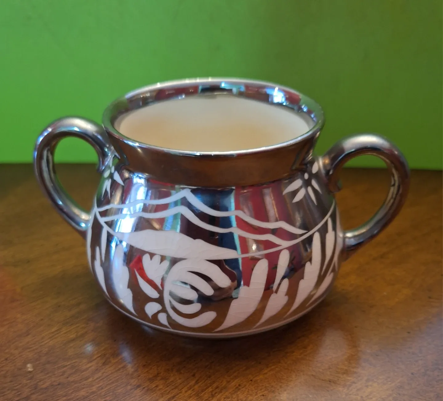 Gibson's Staffordshire England Tea Pot and Sugar Bowl image indicator(3)