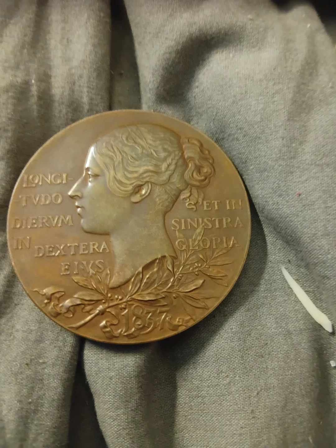 Queen Victoria Diamond Jubilee Medal 1837-1897 - photo 2