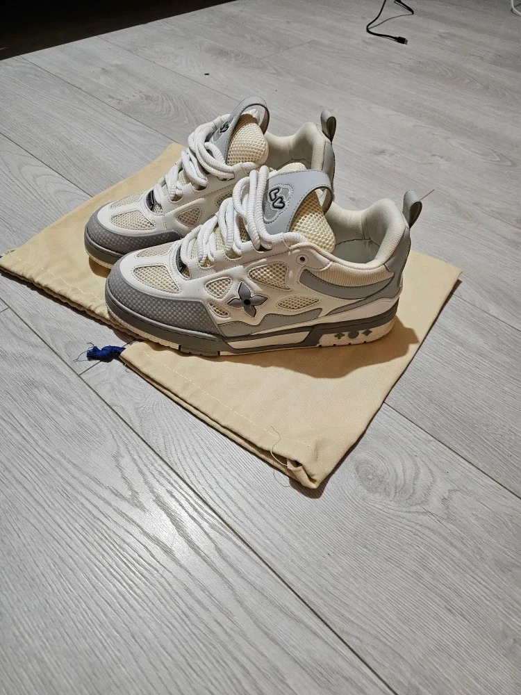 Louis Vuitton sneakers - Size 11