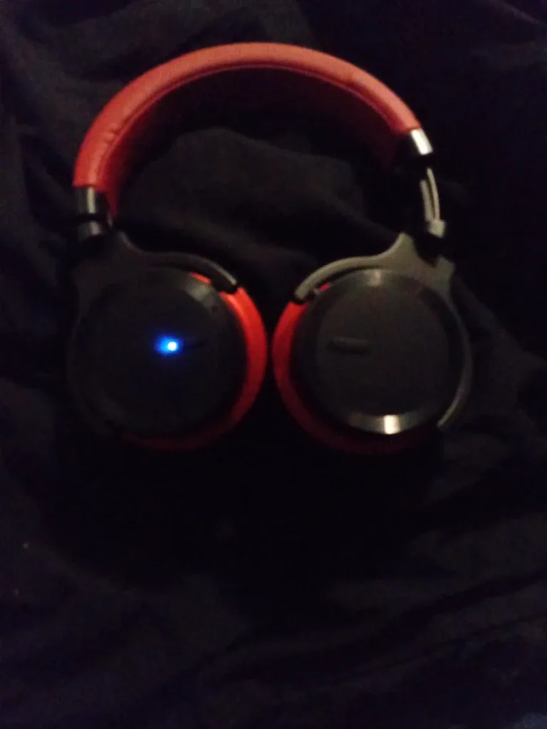 Red & Black Wireless Headphones