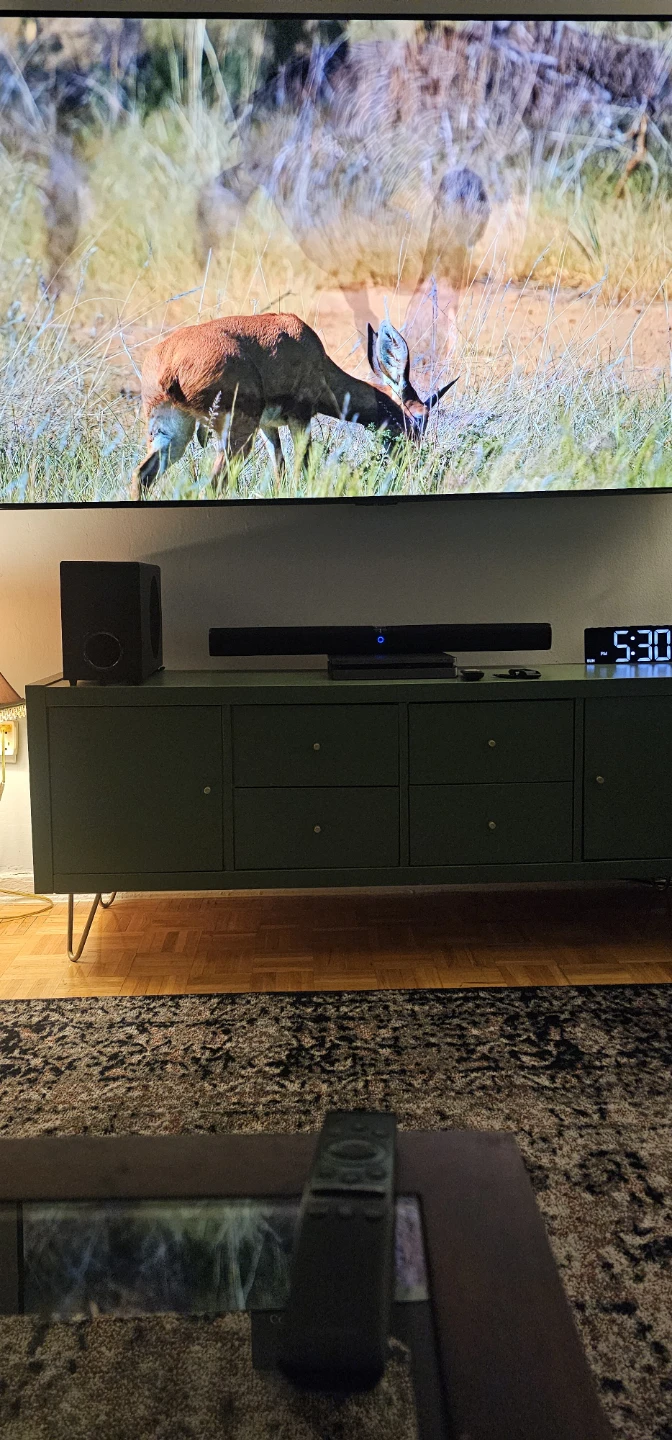 Samsung qled TV 65", solid display with home theatre subwoofer - photo 3