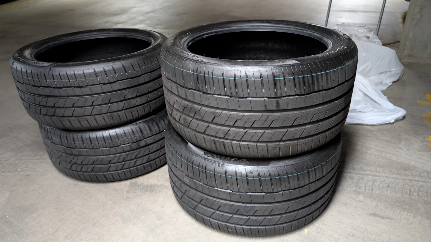 Set of 4 Hankook Ventus S1evo3 Summer Run-Flat Tires ~~LIKE NEW
