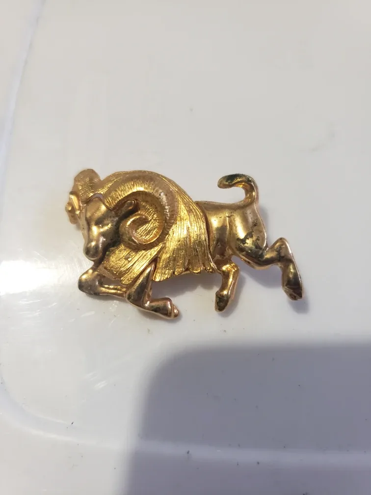 Vintage Gold Ram Pin