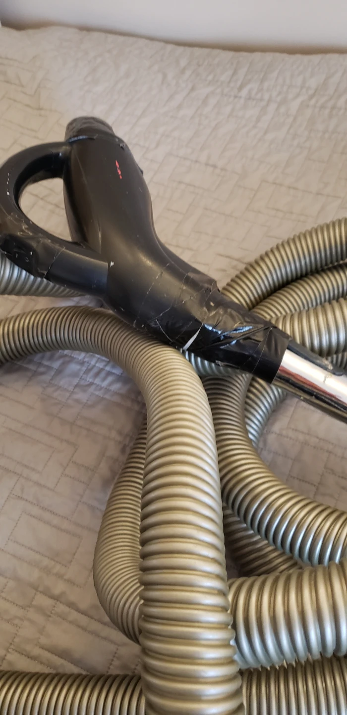 Vacuum Cleaner Hose - photo 2