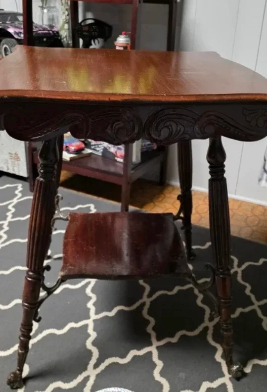 Antique Dark Wood Side Table image indicator(2)